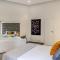 Gallery Suite Naples