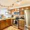 Centrally-Located Deadwood Apt with Mountain Views! - Дедвуд