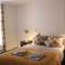 Peaceful 2 Bed House FREE WiFi and Parking