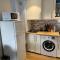 Cosy Apartment in L Escala, 7 mins walk to the closest beach, Riells
