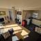 60 upperlakeside glan gwna