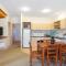 HAY SHED Chalet, alpine-getaways