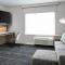 TownePlace Suites by Marriott Oconomowoc