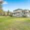 Beautiful 3-bedroom Suite on 1 Acre - Maple Ridge District Municipality