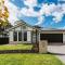 'Logan House' A Modern Country-style Retreat - Mudgee