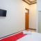 RedDoorz near Kawasan Simpang Lima Area - 三宝垄
