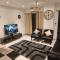 Luxurious & Comfy Gem-5 Star Location-Pools Gym! - 阿克拉