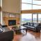 Luxury Getaway at Copper Sky 104 - West Kelowna