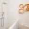 Xerolithia suites