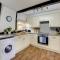 Loft Cottage by Spa Town Property - 2 Bed Tudor Retreat Near to Stratford-upon-Avon, Warwick & Solihull - Stratford-upon-Avon