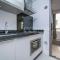 PM 304 · Excelente Apartamento de 2 quartos em condomínio com Piscina e Academia