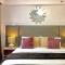 Minimalist studio with Luxury bed Good for 1-4pax High speed WiFi with Netflix Free Pool & Parking