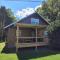 Creekside Hideaway - Real Log Cabin w/Great Location - 鸽子谷