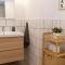 Surf Apartment - Wifi - Parking - Swimming Pool - Patio - Garden