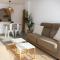 Surf Apartment - Wifi - Parking - Swimming Pool - Patio - Garden