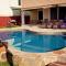 Home Away From Home (w/ Pool) - Сан-Антоніо