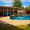 Home Away From Home (w/ Pool) - Сан-Антоніо