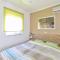 2 level apartment with terrace and Acropolis view - Atény