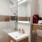 Carla's Apart Palas-Hala Centrala 1 Bedroom, airport shuttle - Jasy