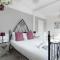 Castle Properties: The Duchess, 3 Bed Family cottage