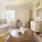 Alphen Drive Apartments