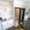 STAY SA Cosy equipped studios available 10 mins from the city! Free WIFI &50" SMART TVs!