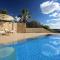 Seafront 5 Bedroom Villa Paradise in Sea Caves