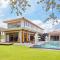 Deluxe Beach Villas by Danatrip - Da Nang