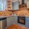 Amazing 4 bedroom villa with Swimming pool and WIFI, family frendly