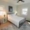 Updated & Comfy Bungalow with Parking Easy Access