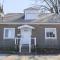 Updated & Comfy Bungalow with Parking Easy Access