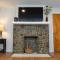 Updated & Comfy Bungalow with Parking Easy Access