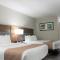 Quality Inn & Suites Near White Sands National Park