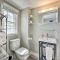 Lovely Rockport Apartment, Walk to Beaches!