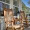 Beach Cottage with Fire Pit Less Than 6 Mi to Nags Head! - Manteo