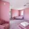 Disco House- The 70s Experience w Pool Spa - Yucca Valley