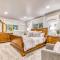 The Tree Cabin, Pleasant Pines, & Cozy Casita