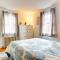 2 Mi to Beach Coastal Retreat in Hyannis!