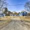 Mears Abode with Pool Access, Near Silver Lake!