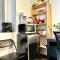 Micro Studio Apartment 10 Minutes Walk to University of Washington - Сіетл