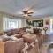 Spacious Apple Valley Home with Pool and Yard! - Єпл-Веллі