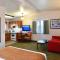 Lamplighter Inn & Suites at SDSU - San Diego