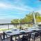 Dutchies By The Sea, 2 61 Christmas Bush Ave - Spectacular views, close to the beach, Wi-Fi