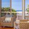 11 Lakeview Crescent