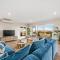 Surfers Reserve - Sophisticated Beachfront Sanctuary