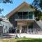 Serenity HG4A 4Br 3&half Ba with Absolute National Park Frontage