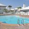 Beachside Villas #413