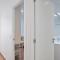 Romantic Apartment with Terrace (52) HUTB: 004806