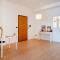 Central & Elegant Loft - with Balcony