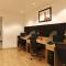 Red Fox by Lemon Tree Hotels, Hyderabad